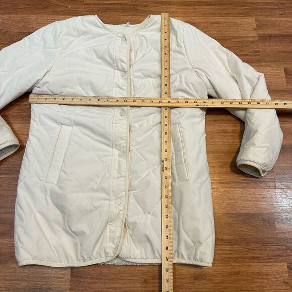 Koolaburra by Ugg Reversible Sherpa Quilted Button Up Jacket Light Birch | Size - Picture 2 of 16